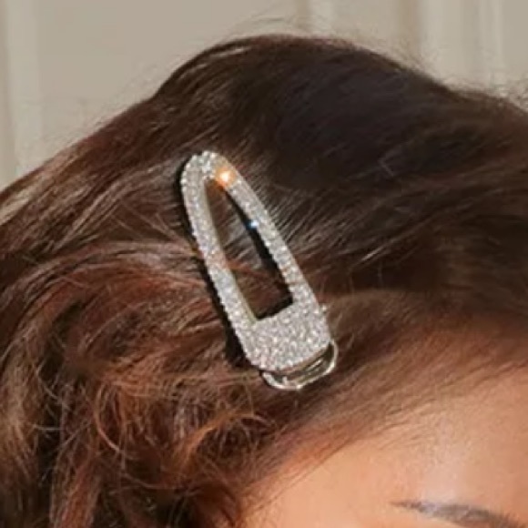 BLING Rhinestone Hair Clip with Pearl - Picture 5 of 5